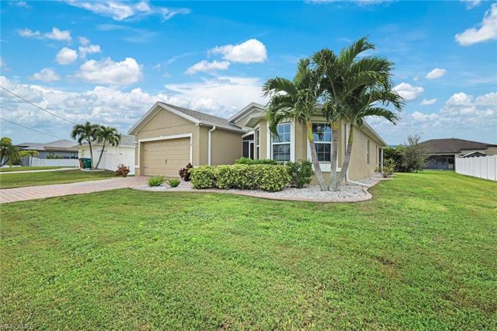 2114 SW 12th TER, CAPE CORAL FL 33991