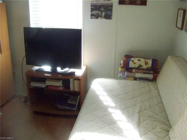 Guest bedroom #2