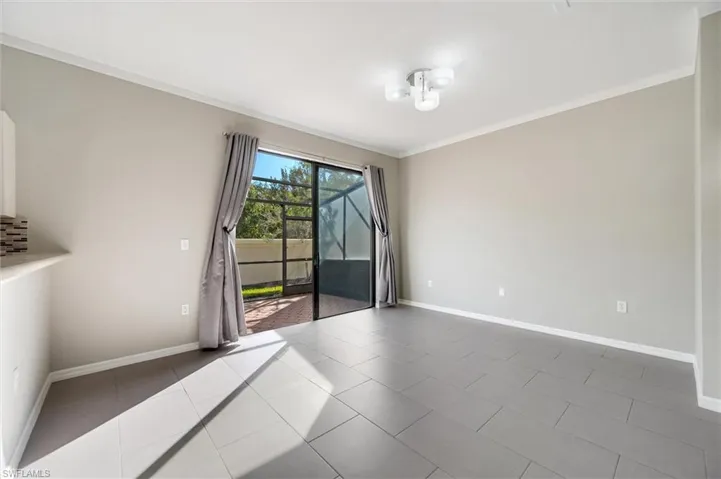 7392  Bristol  CIR, Naples, FL 34120