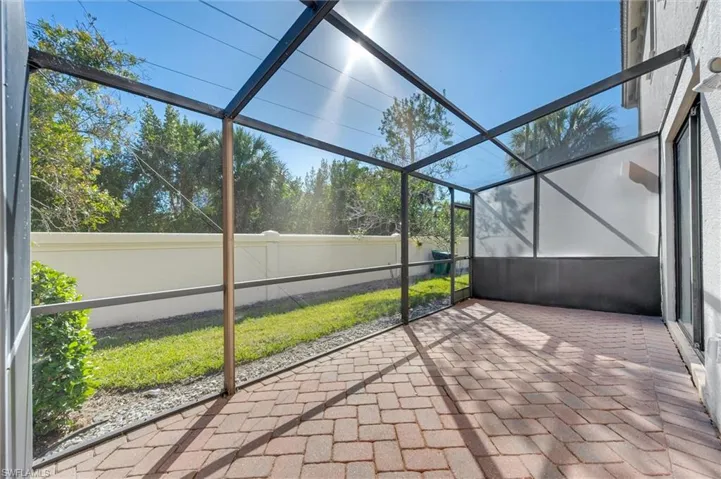 7392  Bristol  CIR, Naples, FL 34120