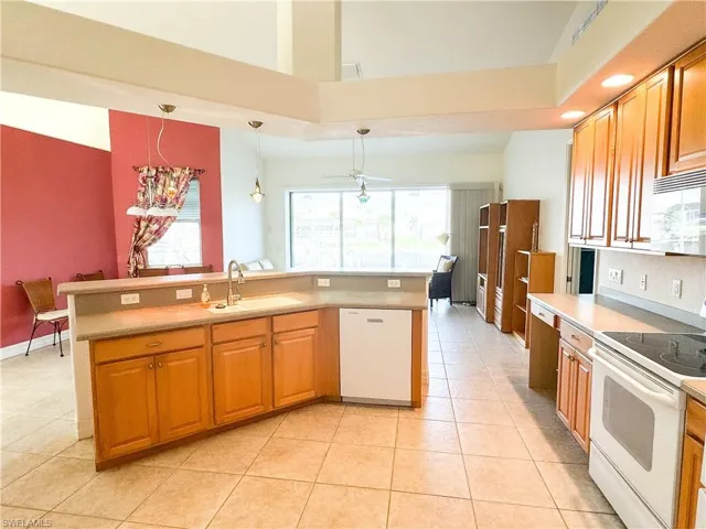 2219 SE 20th  AVE, Cape Coral, FL 33990