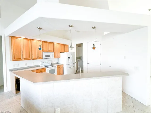 2219 SE 20th  AVE, Cape Coral, FL 33990