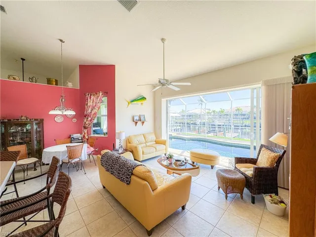 2219 SE 20th  AVE, Cape Coral, FL 33990