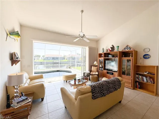 2219 SE 20th  AVE, Cape Coral, FL 33990