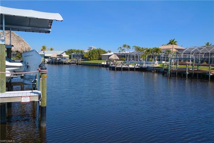 2219 SE 20th  AVE, Cape Coral, FL 33990