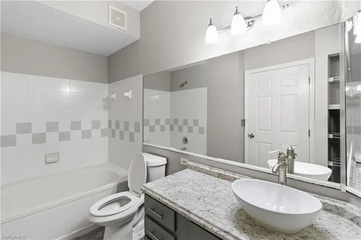 11561 Villa Grand 716, Fort Myers, Florida 33913