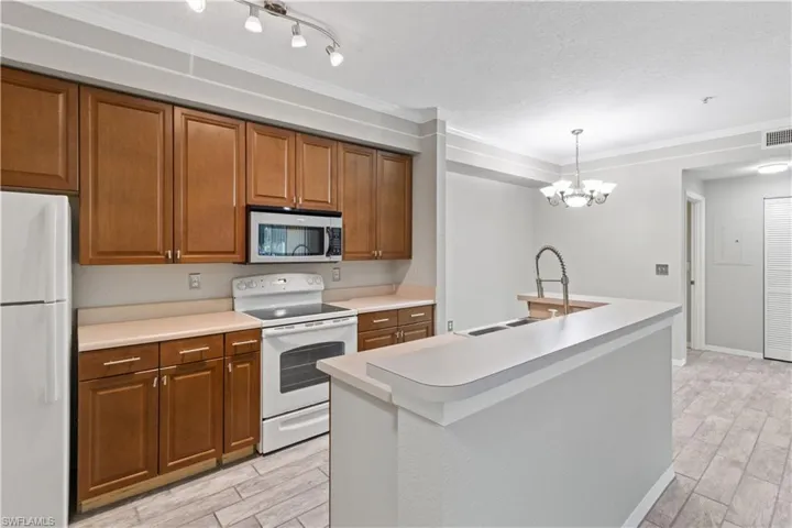 11561 Villa Grand 716, Fort Myers, Florida 33913