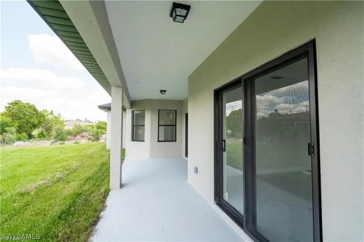3728 9th St W, Lehigh Acres, Florida 33971