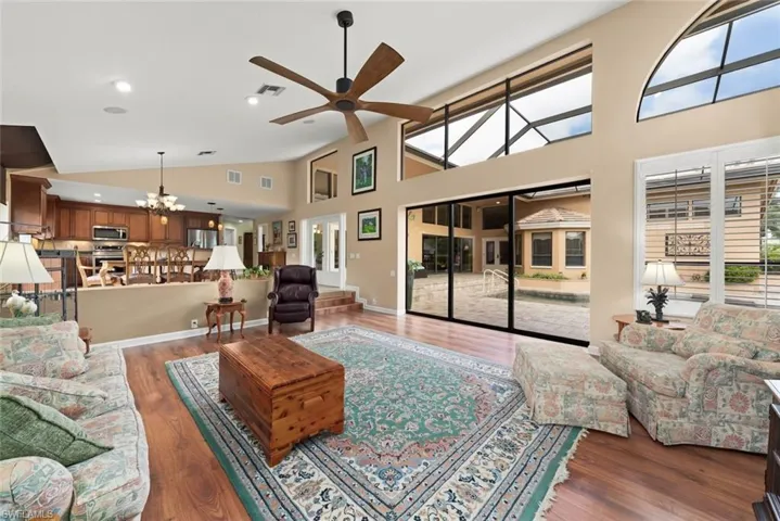 15241  Tweedale  CIR, Fort Myers, FL 33912