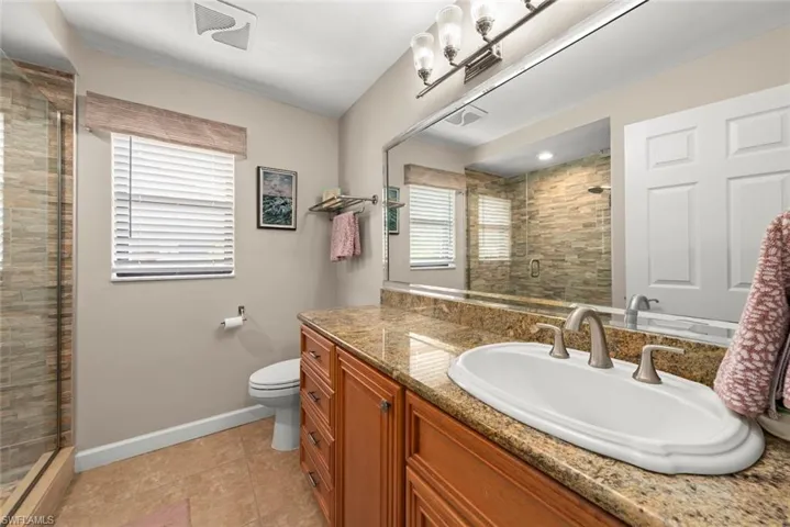 15241  Tweedale  CIR, Fort Myers, FL 33912