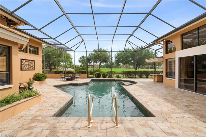 15241  Tweedale  CIR, Fort Myers, FL 33912