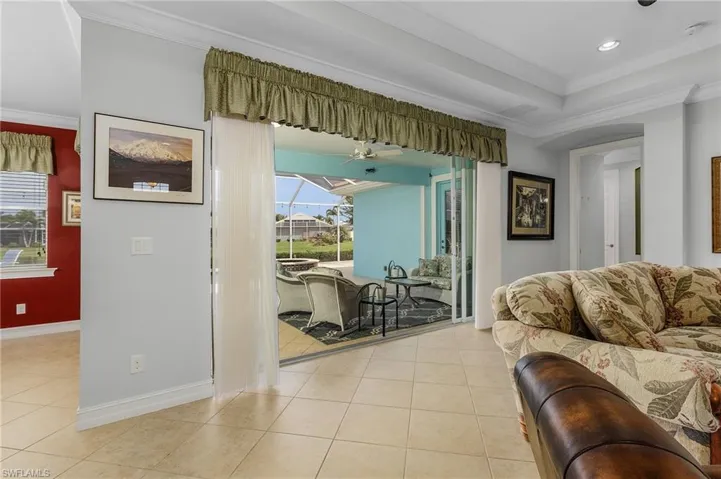 2625 Stonyhill CT, CAPE CORAL FL 33991