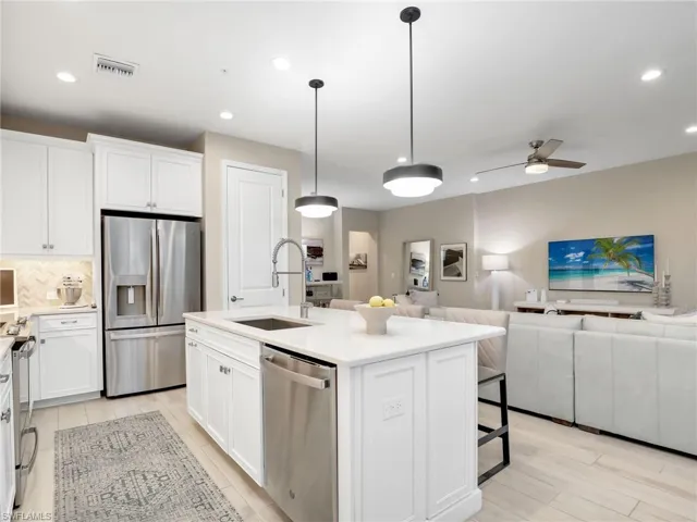 2614  Seychelles  CIR, Naples, FL 34112