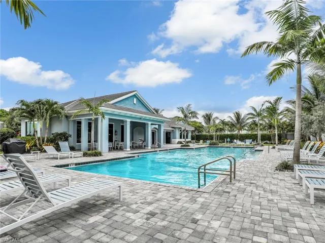 2614  Seychelles  CIR, Naples, FL 34112