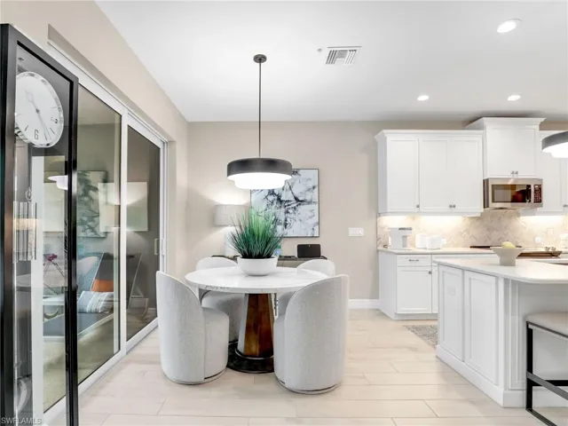 2614  Seychelles  CIR, Naples, FL 34112