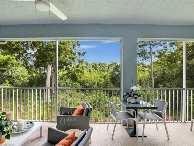 2614  Seychelles  CIR, Naples, FL 34112