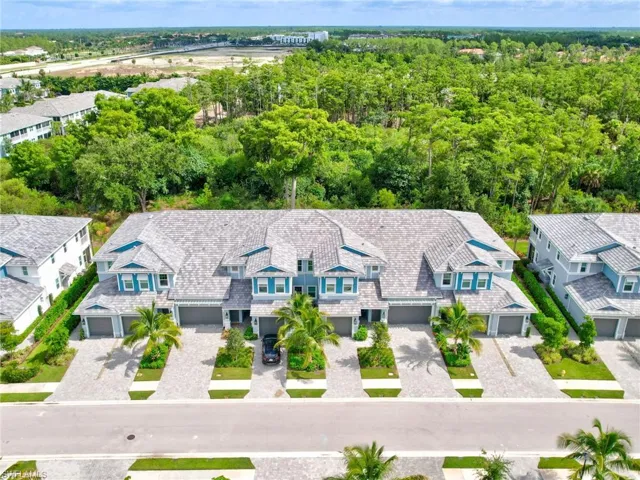 2614  Seychelles  CIR, Naples, FL 34112