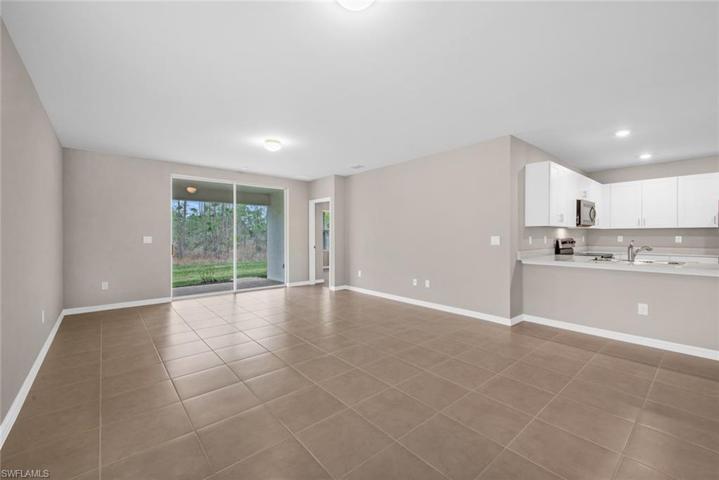 20607  Plumwood  LOOP, North Fort Myers, FL 33917