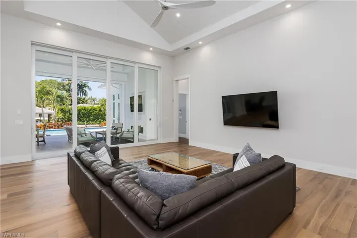 Great Room 4