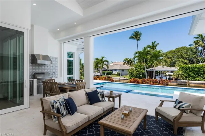 Outdoor Living 2