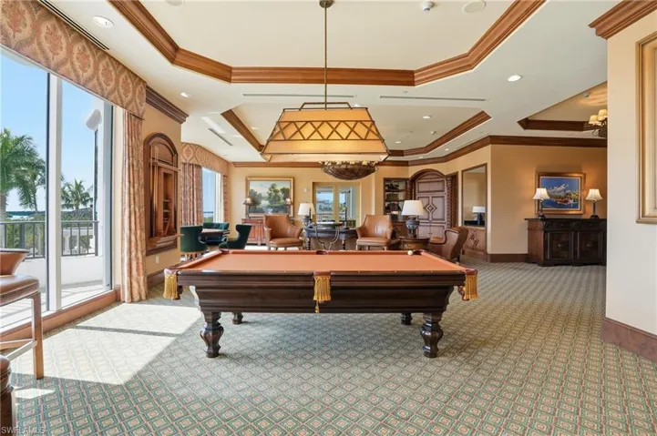 Building game/billiards room