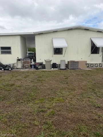 210 Pine Key Ln 210, Naples, Florida 34114