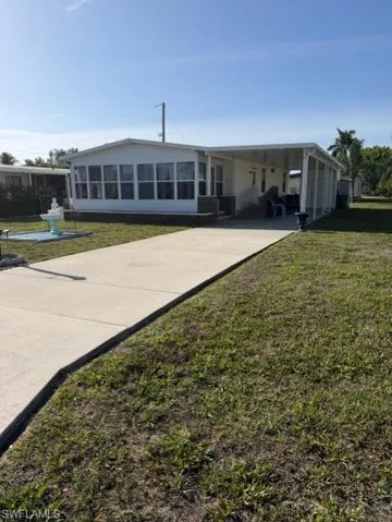 210 Pine Key Ln 210, Naples, Florida 34114