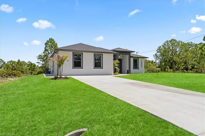 1003 Elgin St, Lehigh Acres, Florida 33974