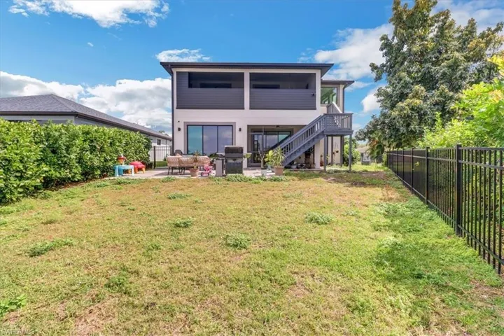 8355 Coral DR, FORT MYERS FL 33967