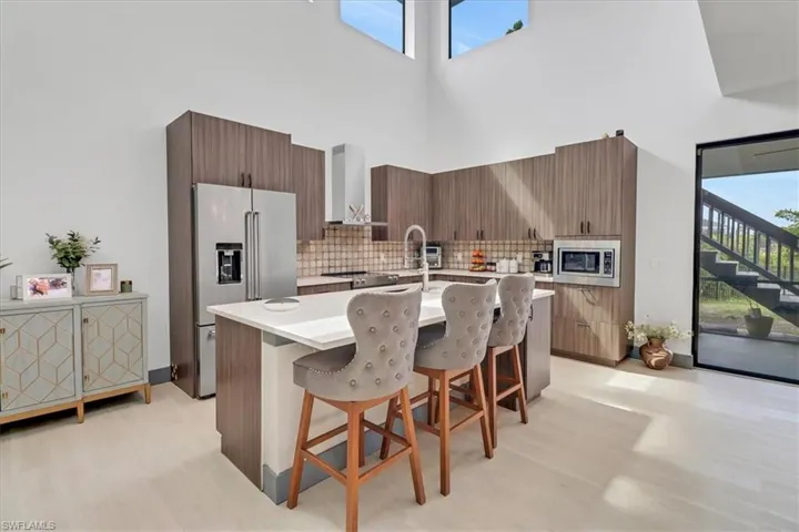 8355 Coral DR, FORT MYERS FL 33967