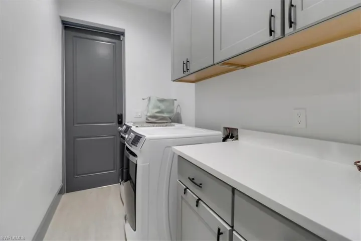 8355 Coral DR, FORT MYERS FL 33967