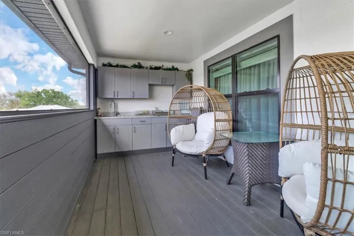8355 Coral DR, FORT MYERS FL 33967