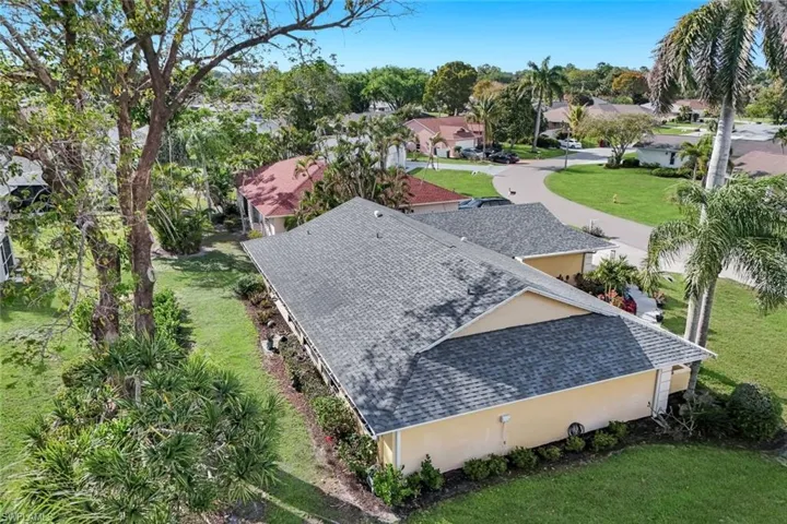 111 Blue Ridge Dr 23, Naples, Florida 34112