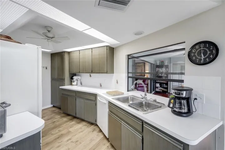 111 Blue Ridge Dr 23, Naples, Florida 34112