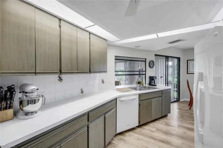 111 Blue Ridge Dr 23, Naples, Florida 34112
