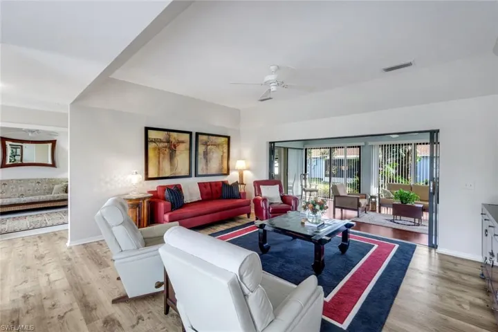 111 Blue Ridge Dr 23, Naples, Florida 34112