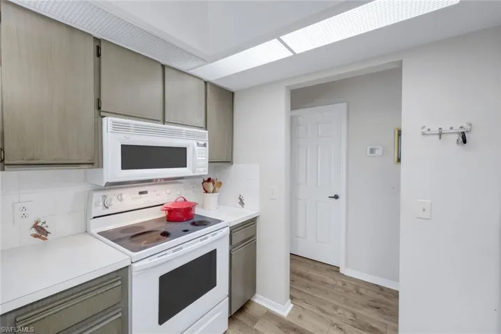 111 Blue Ridge Dr 23, Naples, Florida 34112