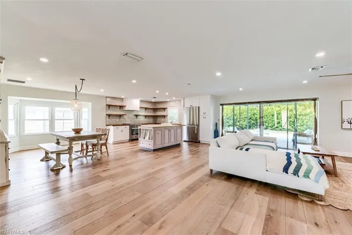 5302 Shalley Cir E, Fort Myers, Florida 33919