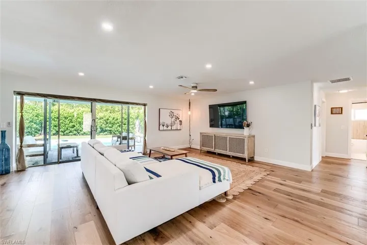 5302 Shalley Cir E, Fort Myers, Florida 33919