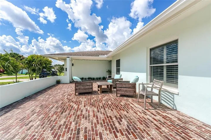 5302 Shalley Cir E, Fort Myers, Florida 33919