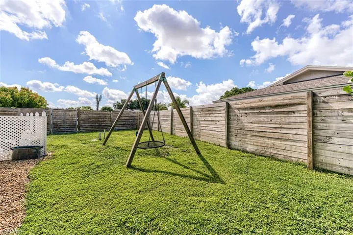 5302 Shalley Cir E, Fort Myers, Florida 33919