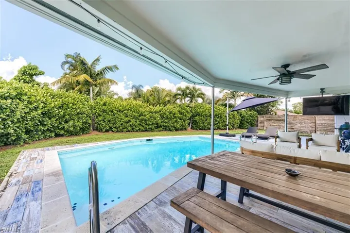 5302 Shalley Cir E, Fort Myers, Florida 33919