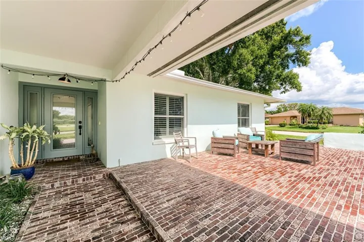 5302 Shalley Cir E, Fort Myers, Florida 33919