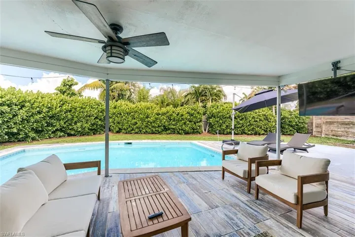 5302 Shalley Cir E, Fort Myers, Florida 33919
