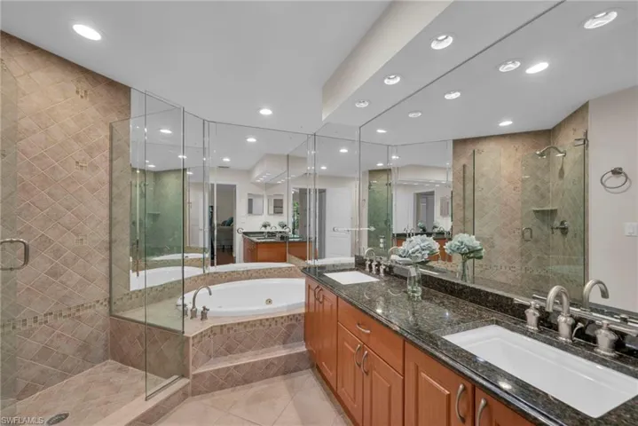 3951 Windward Passage Cir 202, Bonita Springs, Florida 34134