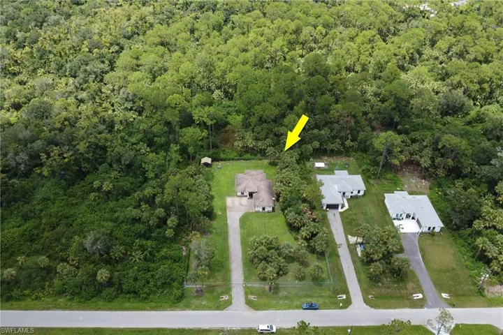 3735  32nd SE AVE, Naples, FL 34117