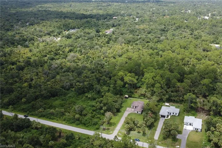 3735  32nd SE AVE, Naples, FL 34117