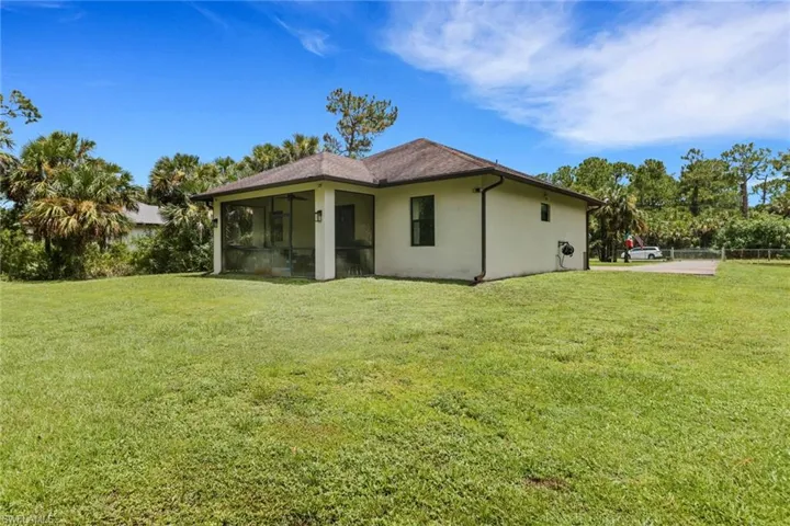 3735  32nd SE AVE, Naples, FL 34117