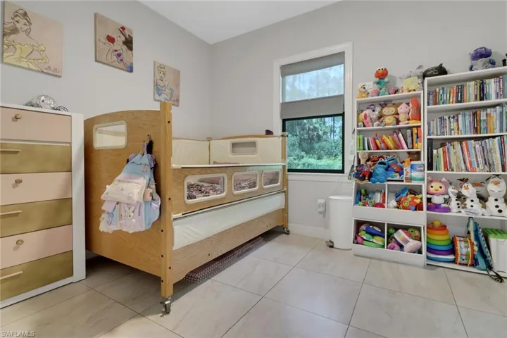 3735  32nd SE AVE, Naples, FL 34117
