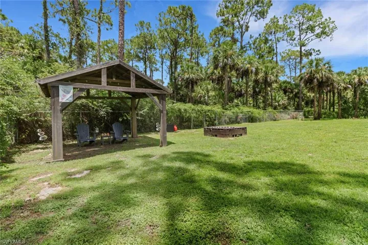 3735  32nd SE AVE, Naples, FL 34117